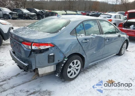 2021 Toyota Corolla Le z USA, uszkodzony, nr VIN 5YFEPMAE2MP224739